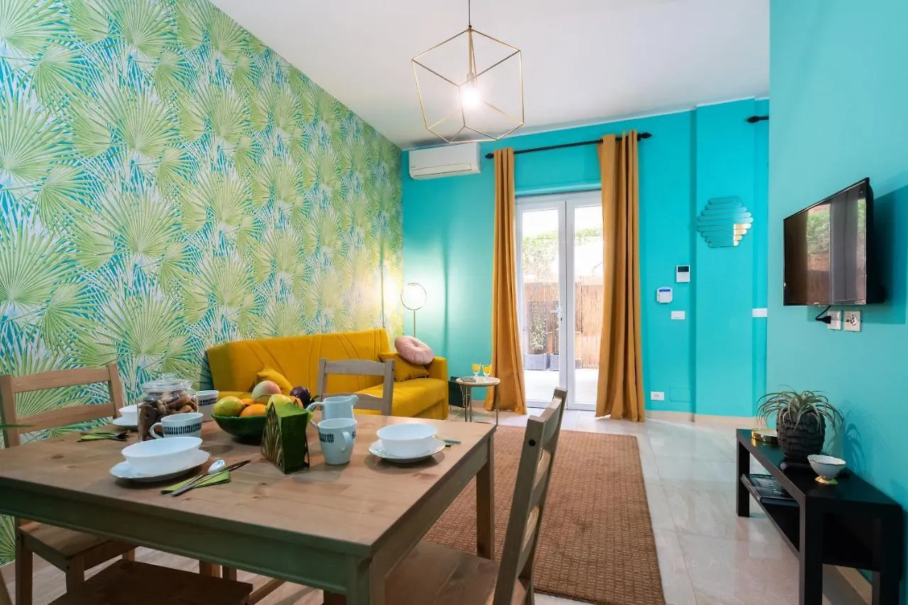 Casa Vegezio Near Vatican Museum And Metro Cipro Private Garden Check-In From 3 Pm To 10 Pm Сasa de vacaciones